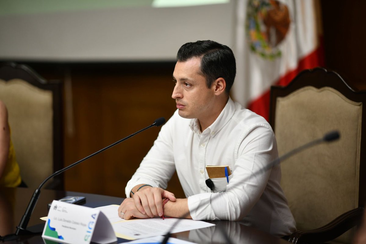 M_GerardoFlores's tweet photo. 📆 8 Jun 2023

📈 Presentación 1er avance implementación Ventanilla Digital Inversiones en @mtygob 

🛜 Trámites 💯 digitales con recomendaciones #OCDE #OECD @OCDE_RLAC en #MejoraRegulatoria
 
💪 Gracias apoyó Alcalde @colosioriojas y Secretaría @cintiasmithp de @SIGAMonterrey https://t.co/LYkyjOEQmh
