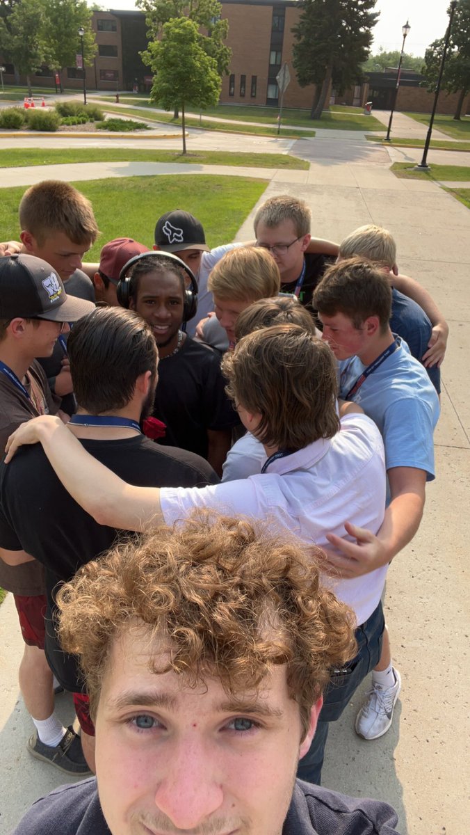 NDBSChicago's tweet photo. Chicago family huddle! We don’t need Ethan. https://t.co/JqmwEijYrY