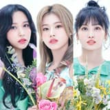 DefenceMomo's tweet photo. SWITCH (@switch_pub) next issue with #MISAMO in the cover will be out July 20.
#SWITCH_MISAMO
https://t.co/i0gpO5n3Uw
#MISAMO #ミサモ #MINA #SANA #MOMO #TWICE
@JYPETWICE_JAPAN https://t.co/uxCi4C91DH