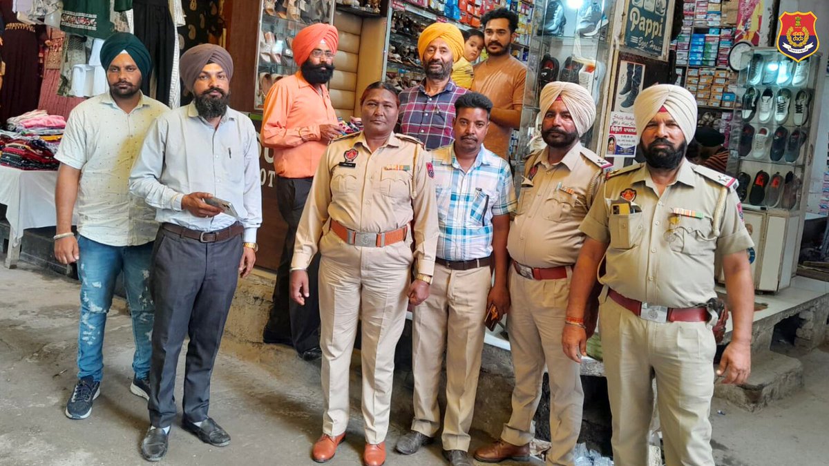 PPMM team of Batala Police along with Labour Department staff conducted a rescue operation to combat child labour at Sub-Division Sri Hargobindpur.
#StopChildLabour