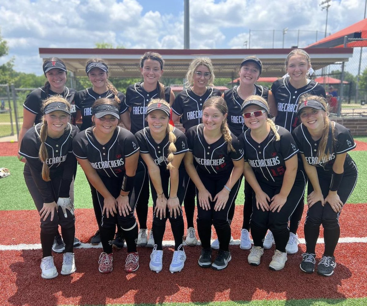 Went 1-1 on the day. Not our best day, but not our worst. After the loss this morning, we bounced back with tons more energy and got the bats going. One more game in the morning, and then bracket play tomorrow afternoon! #whatsyourwhy #firecrackerssoftball