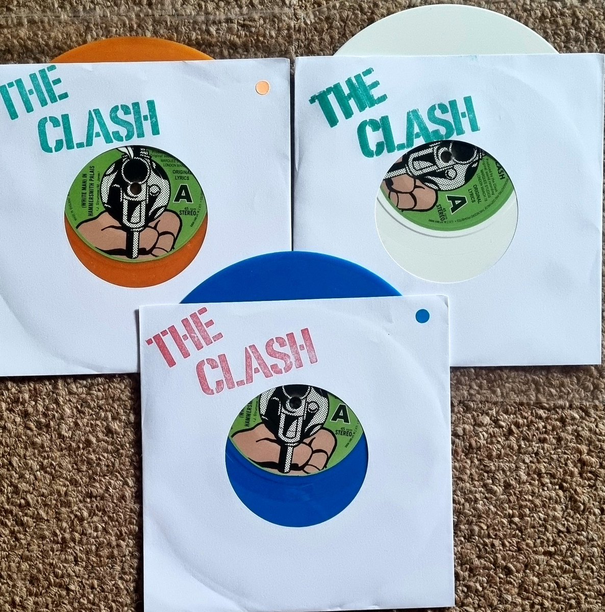 NewWaveAndPunk's tweet photo. Released on this day in 1978: (White Man) In Hammersmith Palais #TheClash 
https://t.co/ipu1Wzq5L7
B-side: The Prisoner 
https://t.co/AR5FIFVv65 https://t.co/KSQzEP6yQD