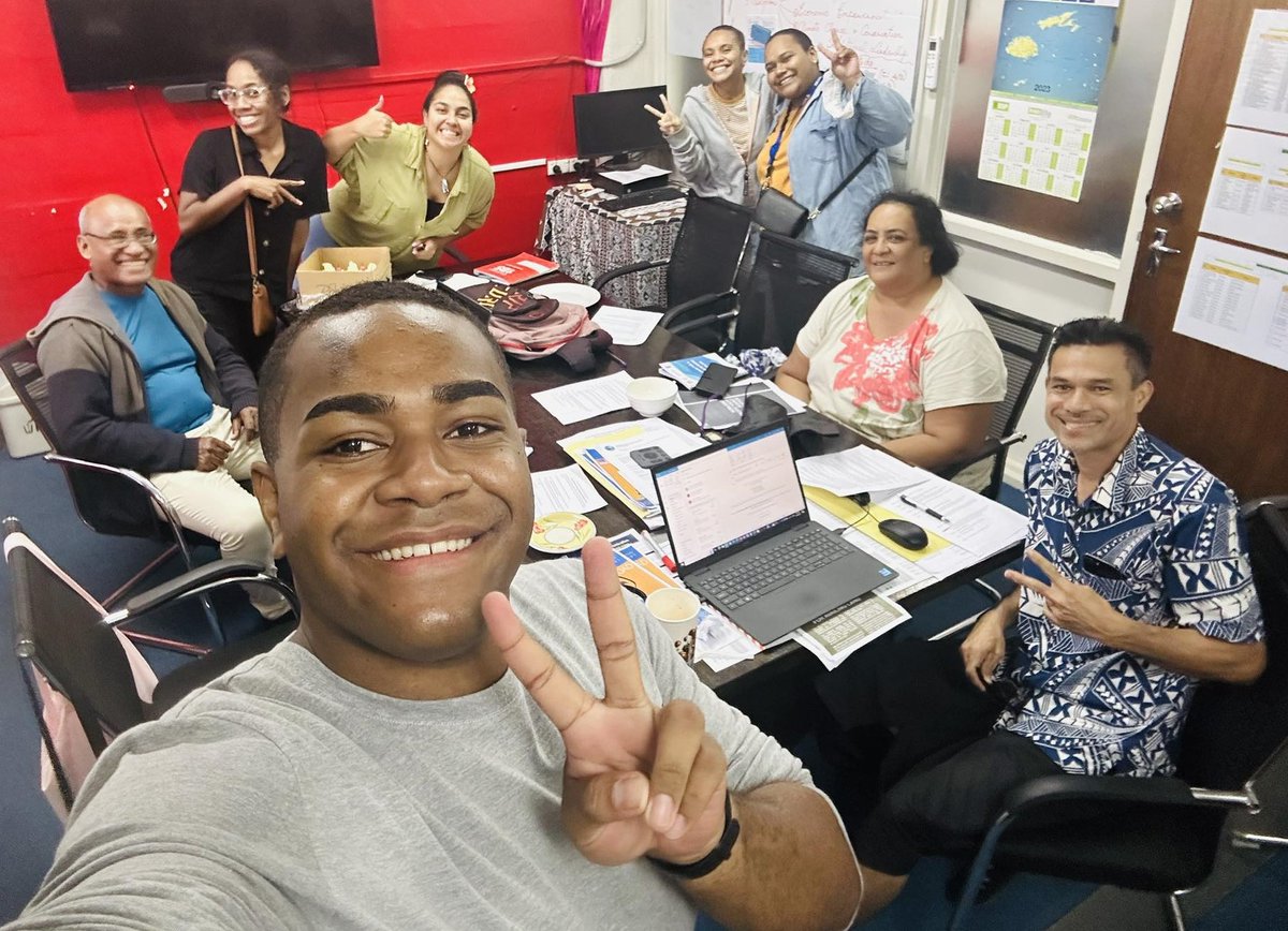 youths4integri7's tweet image. Meeting today(16-6) of the Fiji National Univ students (CEST,CBHTS&amp;amp;CHE)who went to Auckland for the Governance Conference.Met with AssocDeanTVET&amp;amp;Head of Ethics to plan follow-up workshop and AC competition(Working with #UNDPPacific #PacificYouthVision #UNPRAC