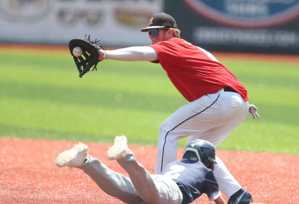 Class AAA all-state baseball list:

wvmetronews.com/2023/06/16/cla…

#wvprepbase