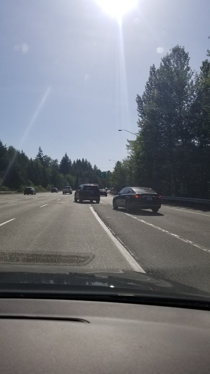 liskaybee's tweet photo. @wsdot_traffic respectfully asking for  assist with more signage or flaggers from 1-90 to 18. Traffic backed up 2 miles from 18  exit and cars trying to merge onto 1-90. Hot mess! #accidentwaitingtohappen https://t.co/uiHuuaSgN5