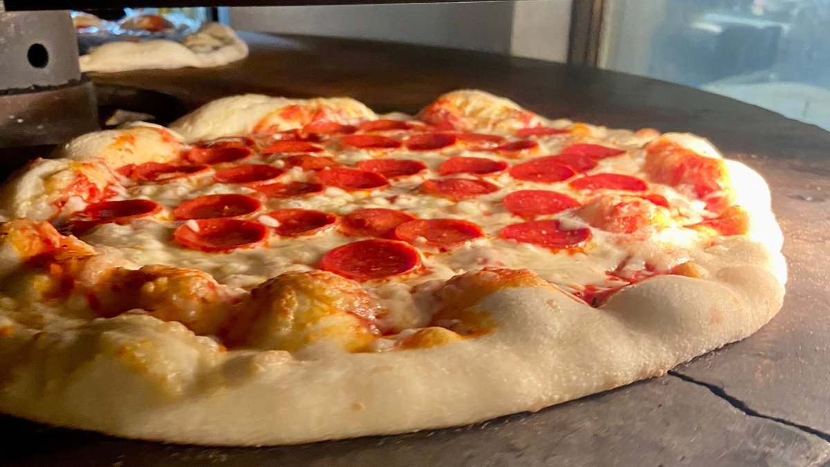 Anyone for hot and bubbly pizza? Stop by tonight and check us out!