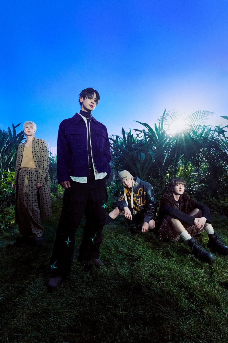 SHINee HARD B-SIDES:

🩵 10X(Ten Times): lyrics that boldly reveal the instinctive emotions one feels for the other person

🩵 Identity: up-tempo dance song with a heavy funk base, rough textured synth pad and brass sound. 

🩵 Gravity: mid-tempo R&B song
 n.news.naver.com/entertain/arti…