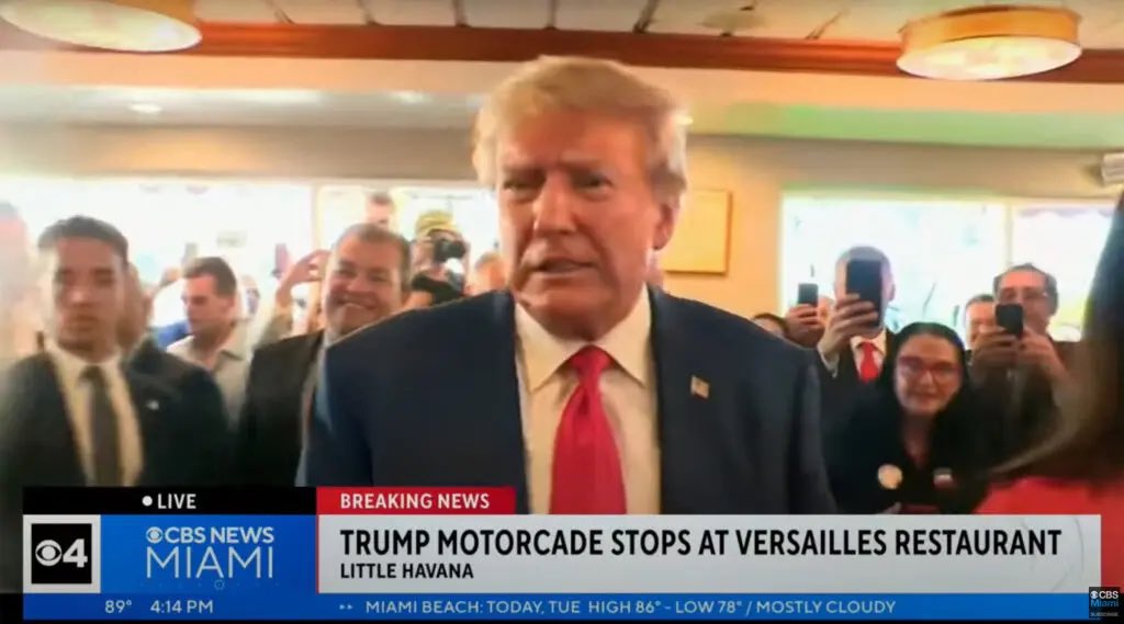 JoJoFromJerz's tweet photo. Wait wait… so trump went to that Cuban restaurant in Miami after he was arraigned on federal charges and promised “Food for everyone!” but then left… without paying for anyone??!!

Yeah, that fucking tracks doesn’t it? https://t.co/ZWht66cRro