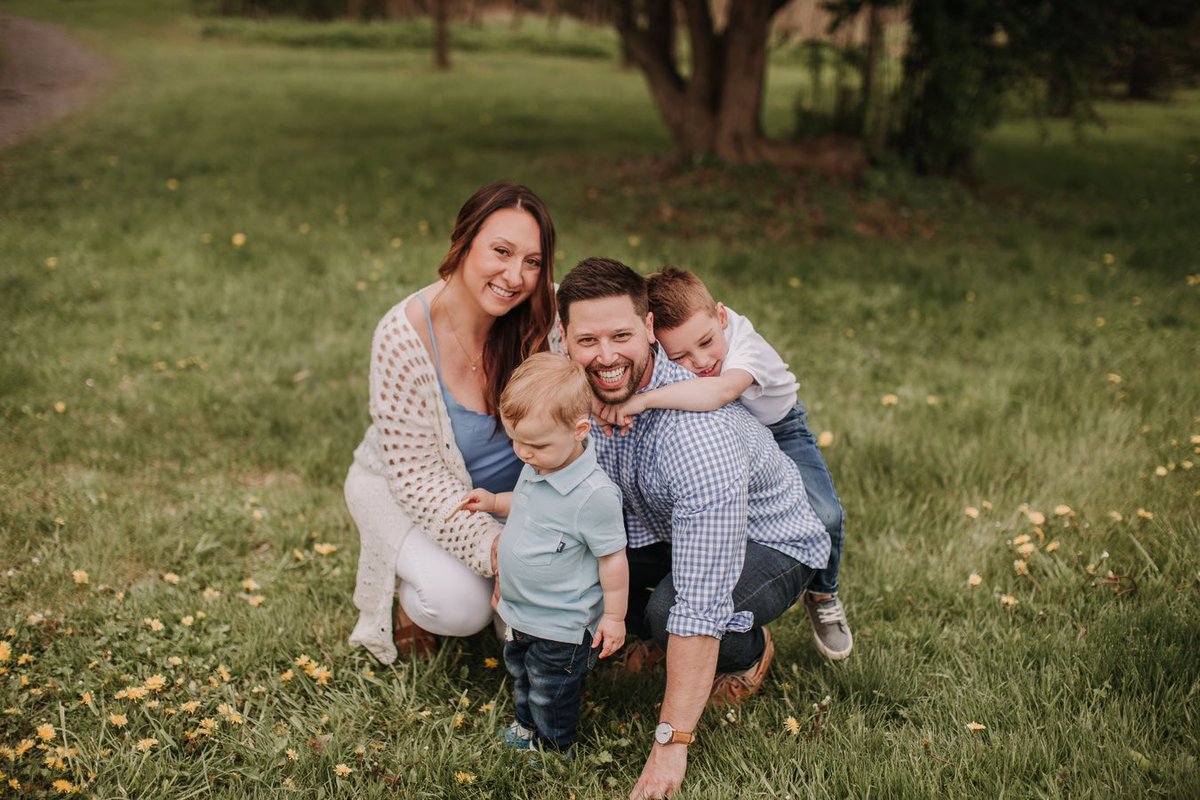 SarahSwimelar's tweet photo. “Your little family is the best team you could ever have.” https://t.co/sHc9pdnBsV