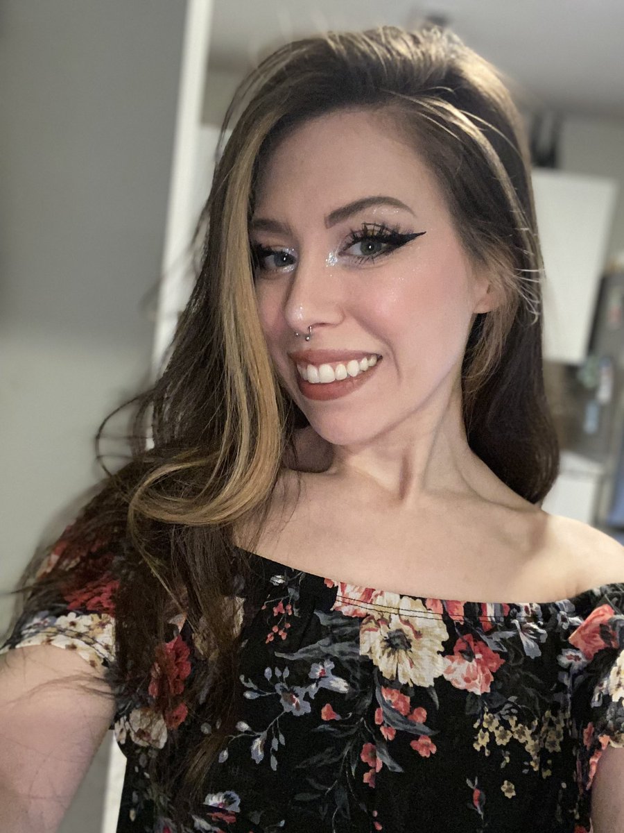 MoxyMary on Twitter: "I’m live playing Killer Frequency with @alyteeofficial on Twitch right now