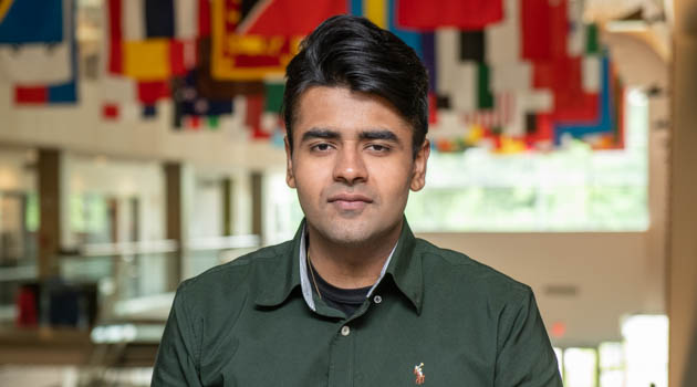 Congratulations to Rohan Sagar of UFV's Faculty of Business and Computing @UFV_FBC He graduates with a Business Admin diploma and the Governor General's bronze medal for top GPA in a two-year program.