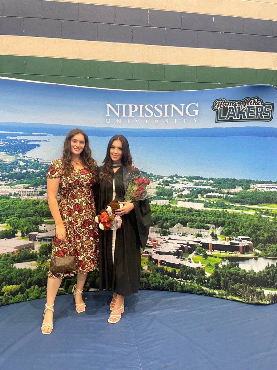 msdifederico's tweet photo. 10 years and two degrees later, I am officially a teacher 👩🏻‍🏫🍎📚 https://t.co/EQwwhYMUPI