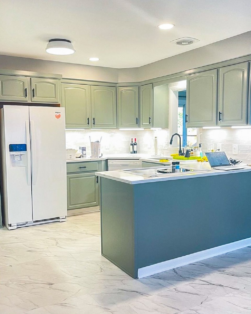 CertaProWI's tweet image. We can handle any interior painting project you need, making your design vision a reality.