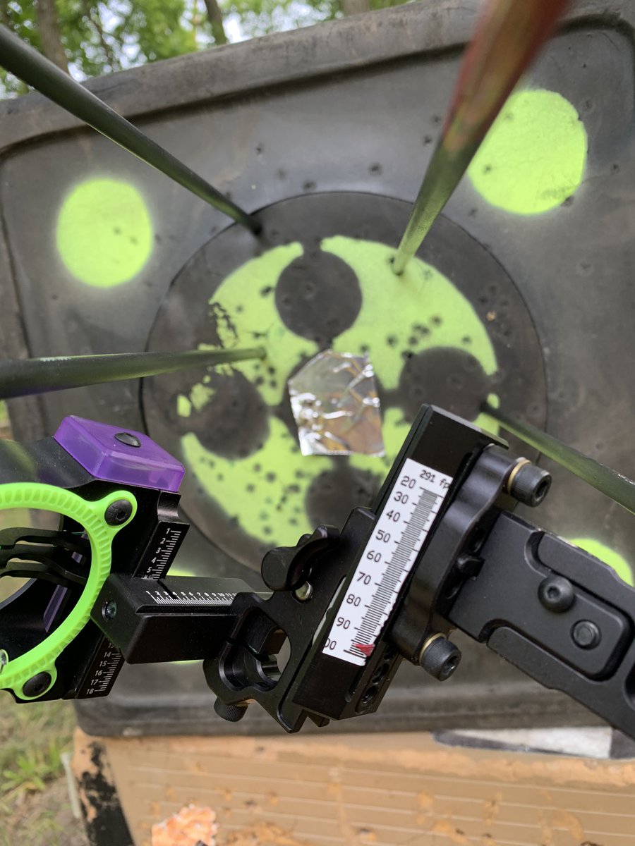 electric_hunt's tweet photo. Finally sighting in the #DartonPrelude32 with @blackeaglearrow and #BlackGoldSights. 
Dropping em from the sky at 95yd! Not bad for throwing the sight tape on an hour ago with less than 80 arrows through the bow.  Fast and quiet too https://t.co/Bc7VeJjqGZ