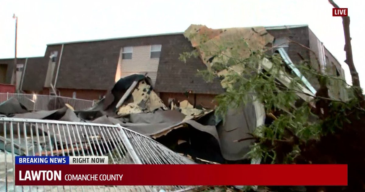 made4tv's tweet image. A look at more of the damage from Lawton, OK from the storm earlier Thursday evening. @natalieclydesTV is on the ground at the Candlewood Apartment. The roof torn off of one of the buildings &amp;amp; now in the swimming pool. @kfor @4WarnStormTeam #okwx #kfor4 #NewsNation