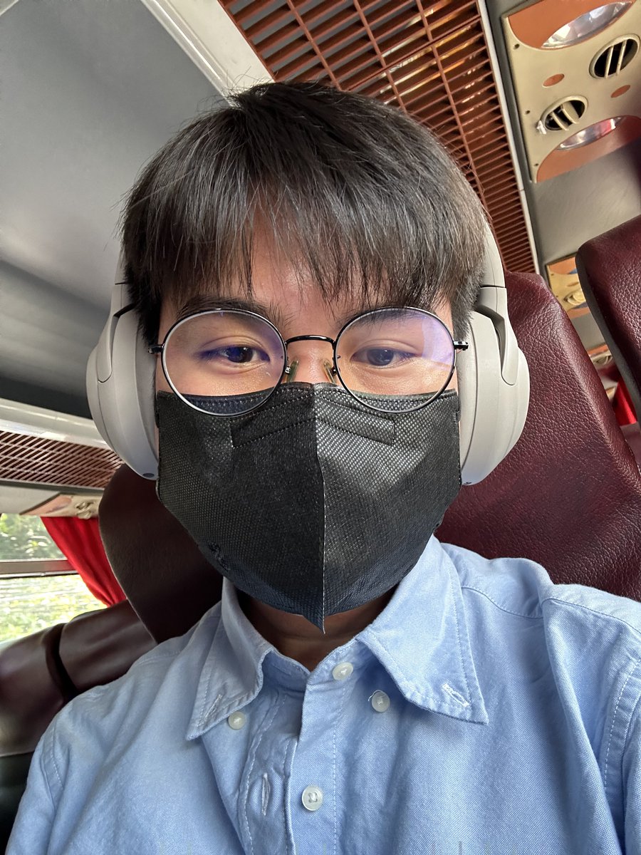 rookiemin's tweet photo. see ya later, @_chowoodz 🤗🫰🏻✨ https://t.co/4yP0QGNSup