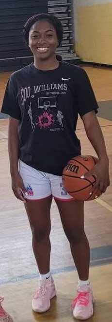 EbonyRaine334 tweet media