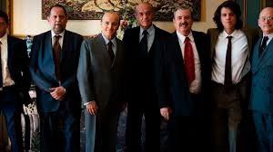 erespi's tweet photo. Qué gran trabajo de @jeanpierrenoher @CremonesiDiego Luis Machín Cecilia Rosetto, Luis Luque y Nico Furtado en #Argentina2001. Excelentes actuaciones!!👏👏
Y hasta @segademario se da el gusto 💪
Hay que ver la serie de @StarPlusLA https://t.co/bVTVokDkyB