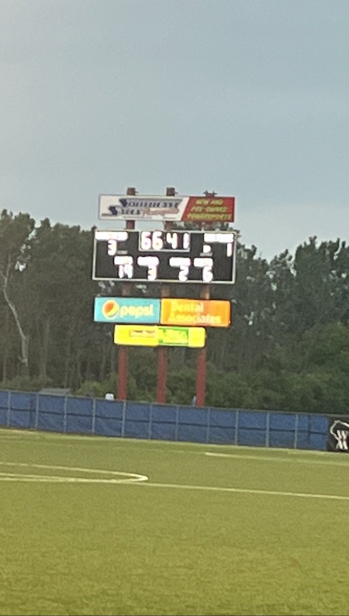 WFB girls take a late 3-1 lead over Sauk Prarie on the state semi final soccer game