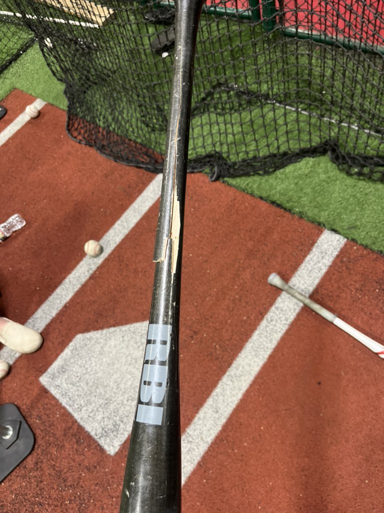 Tr3vorH5's tweet photo. Got some work in at DBAT! Hurts to say goodbye but it was a great cage bat!
Looking forward to @BUSShowcase tournament in Houston next weekend!
@Ottawa_Baseball @jmfreemyer @RyenRuybal @FC_FortWorth https://t.co/PiZlCwDKVX
