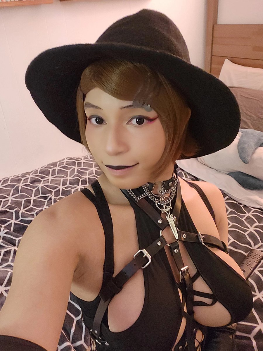 🔞Rayne-Arts on Twitter: "Back to filming!💜💜💜💜"