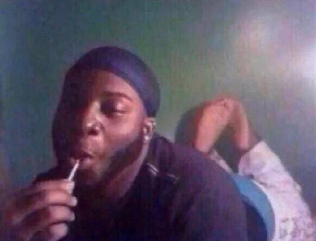 lxrenatee's tweet image. idc I’ll view yo shit w my chest