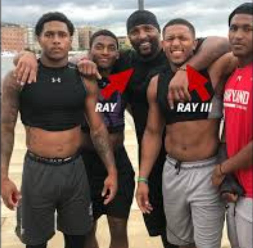 Ray Lewis III has pass away at 28 years old. Details have not been released. Prayers and condolences to the Ray Lewis family 🙌🏿🕊