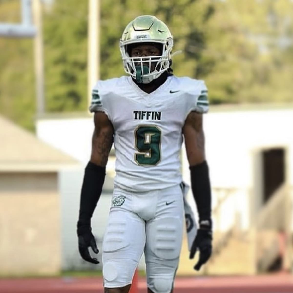 After a great camp I am blessed to have received my first offer from the university of Tiffin @Drog_23 <a href="/Coach_Molloy/">Donald Molloy</a> @WhitmerFB