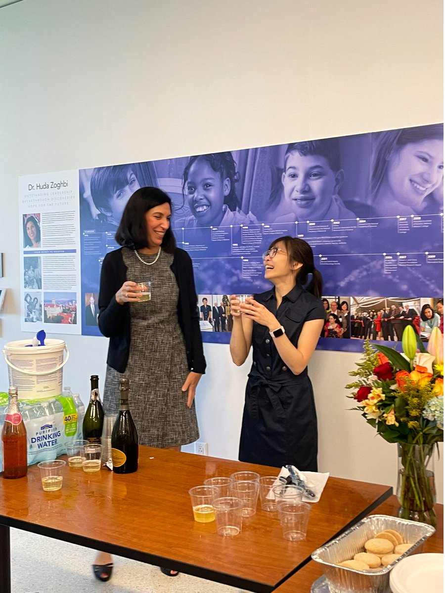 dchloechung's tweet photo. Congratulations Sih-Rong for such a phenomenal defense talk 🧠❤️ #ZoghbiLab now proudly presents Dr. Wu!! 🥳🥳 @SihRong_Wu @bcm_neurosci @BCMFromtheLabs https://t.co/eFaau1o1bP