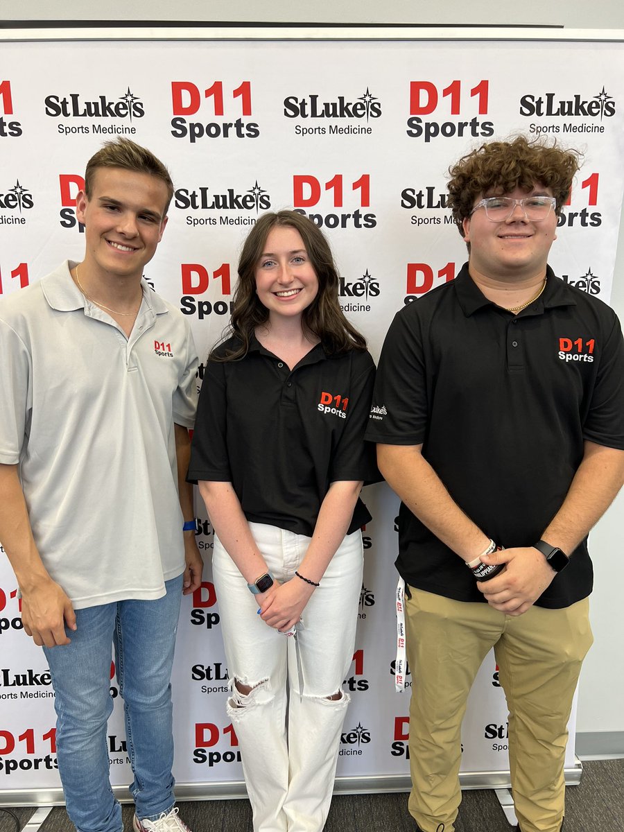 D11Sports's tweet photo. St Luke’s All Star Award Show:  Hats off to @D11Sports Reporters @joeydra1-@brubacherjohn21 &amp; @howland_anna1 on all their coverage. 👍

#stlukesproud @69Sports @Colonial_League @EastPennConf18 @SchLeague @PIAADistrictXI 
#stlukesallstars
@mystlukes @ND_Crusaders 
@SLUHNSportsMed https://t.co/TxR2BUkG1O