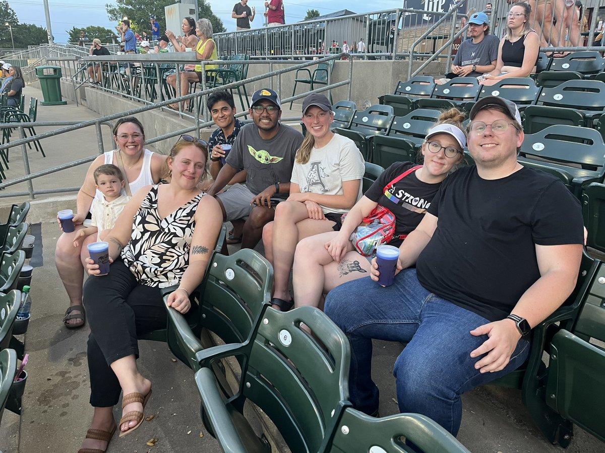 It's Thursday night so you’re probably thinking 'what are those EDRE grad students up to?' 

Just $2 beer night at the local minor league baseball game! 
@ua_edreform @riandjita @AndyParraMz @andrewcamp_ @thetaywil