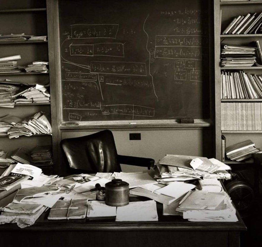 After Albert Einstein's death on April 18, 1955, his desk at Princeton University became a symbolic artifact of his remarkable life and achievements. 

Today, preserved as a memorial, the desk continues to inspire generations with the legacy of a true genius.

#abidaminnaeem https://t.co/ba5LFOkaSP