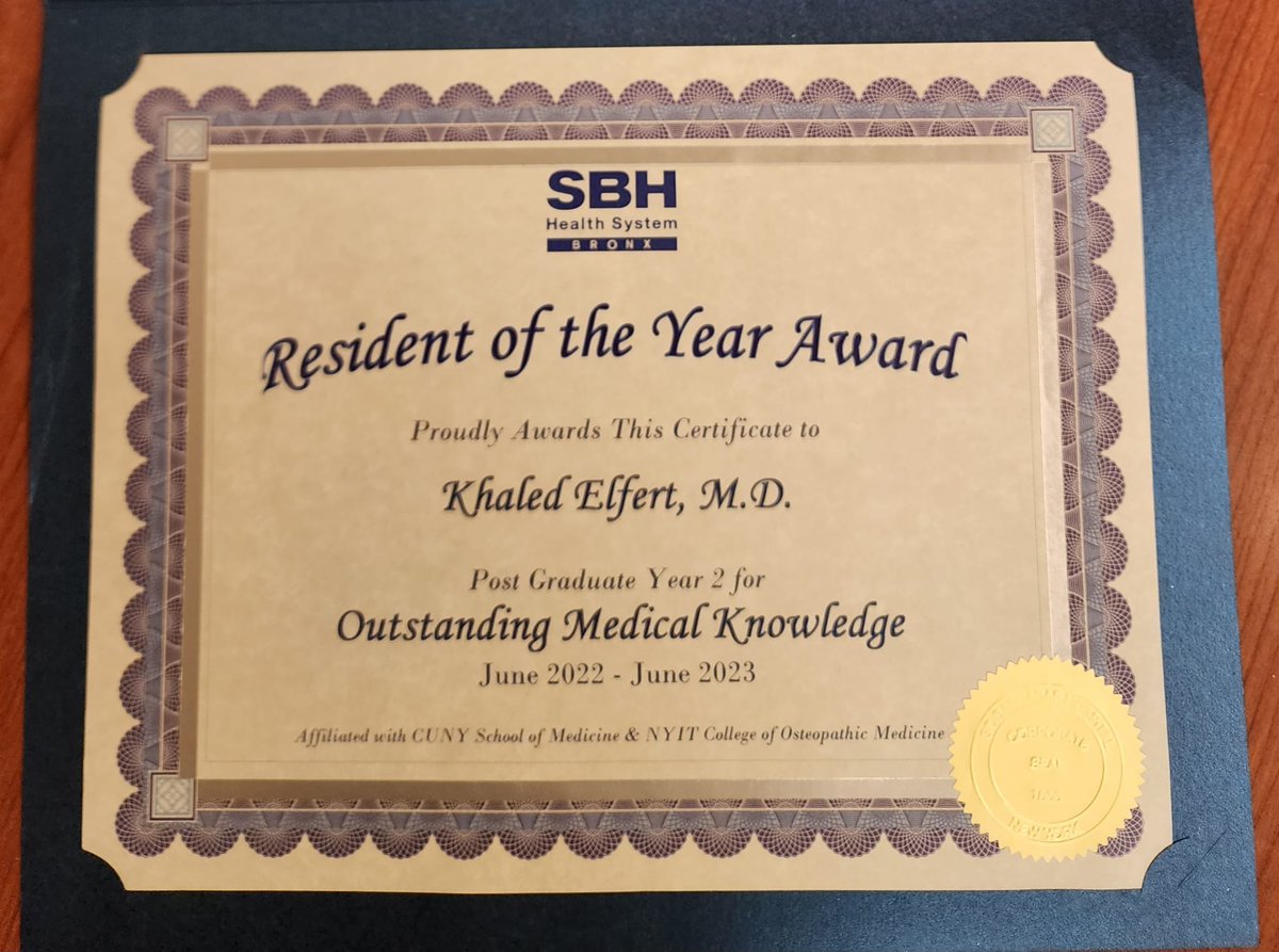 Honored to have received the Resident of the Year Award for Outstanding Medical Knowledge. Thanks to @sbh_im for the appreciation and support, and congrats to everyone who received awards today.