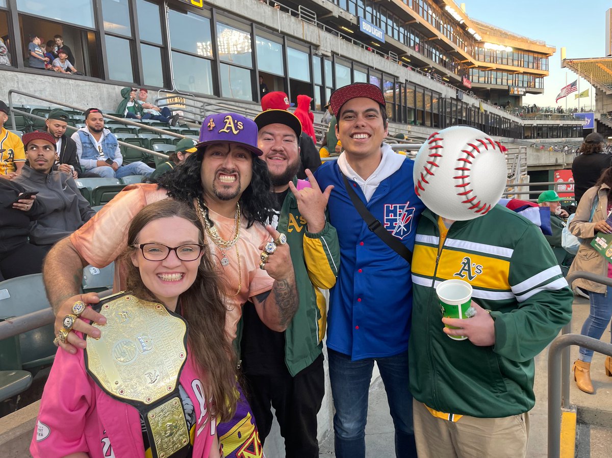 APerez916's tweet image. From attending my first game in the womb, to my final game at a reverse boycott, and all of the friends and memories I’ve made along the way. I never thought I’d ever say goodbye, but I’m so grateful to have been able to call Oakland home for 27 years. Thank you, Oakland. 💚💛🐘