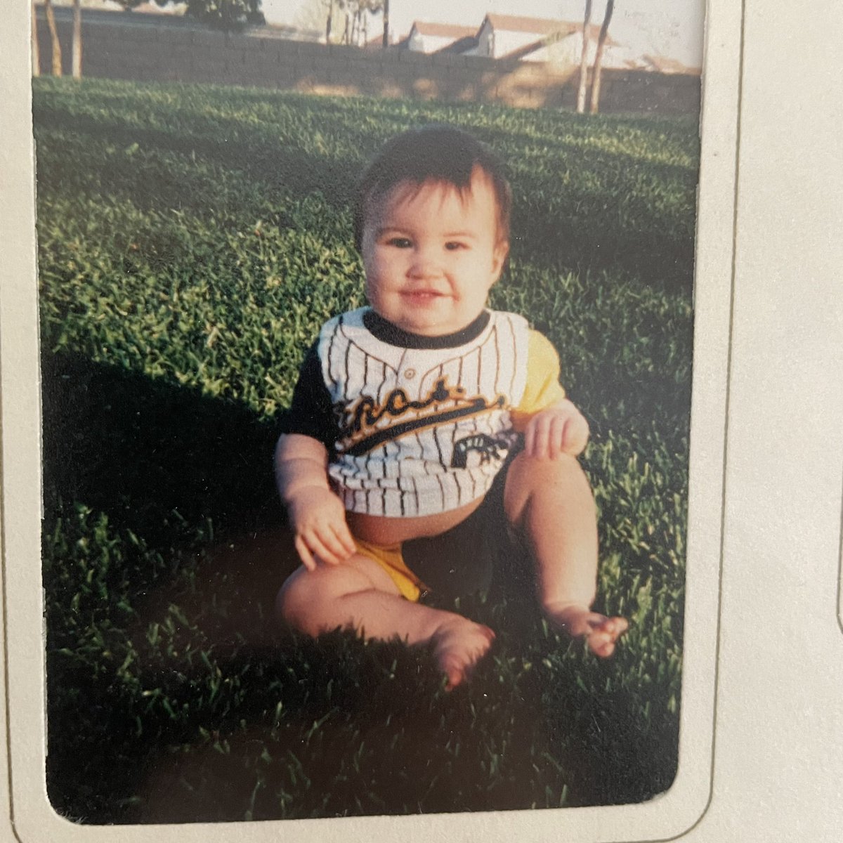 APerez916's tweet image. From attending my first game in the womb, to my final game at a reverse boycott, and all of the friends and memories I’ve made along the way. I never thought I’d ever say goodbye, but I’m so grateful to have been able to call Oakland home for 27 years. Thank you, Oakland. 💚💛🐘