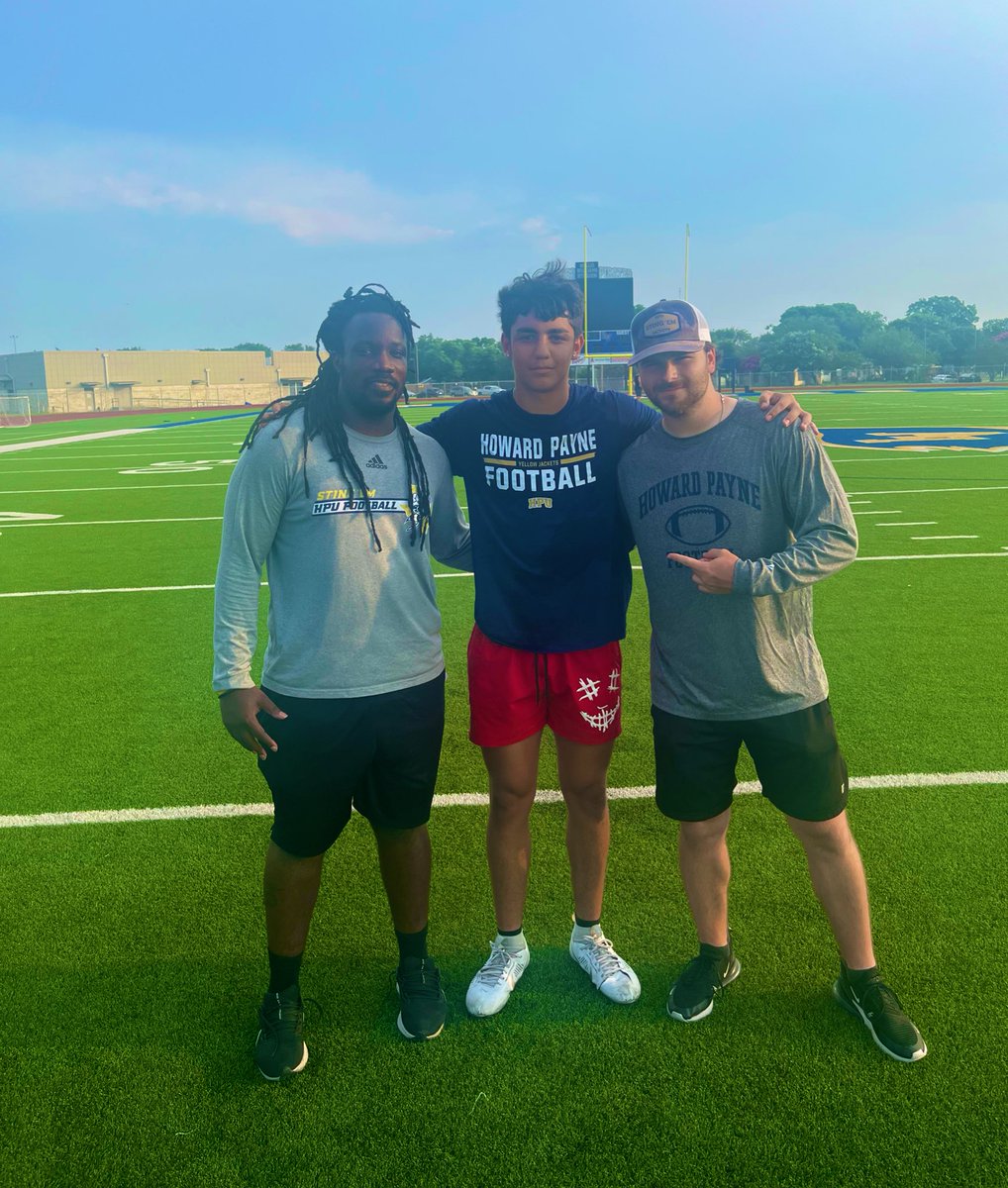 Blessed to receive my first offer from <a href="/HPUFootball/">Howard Payne University Football</a> . Thanks <a href="/Terellsims/">Terell Sims</a> @CoachBachtelHPU can’t wait to work with y’all.  <a href="/PF_HighFootball/">Pflugerville High School Football</a> <a href="/PHSCoachTaylor/">Charles Taylor</a> <a href="/FlxAtx/">FLX ATX</a>