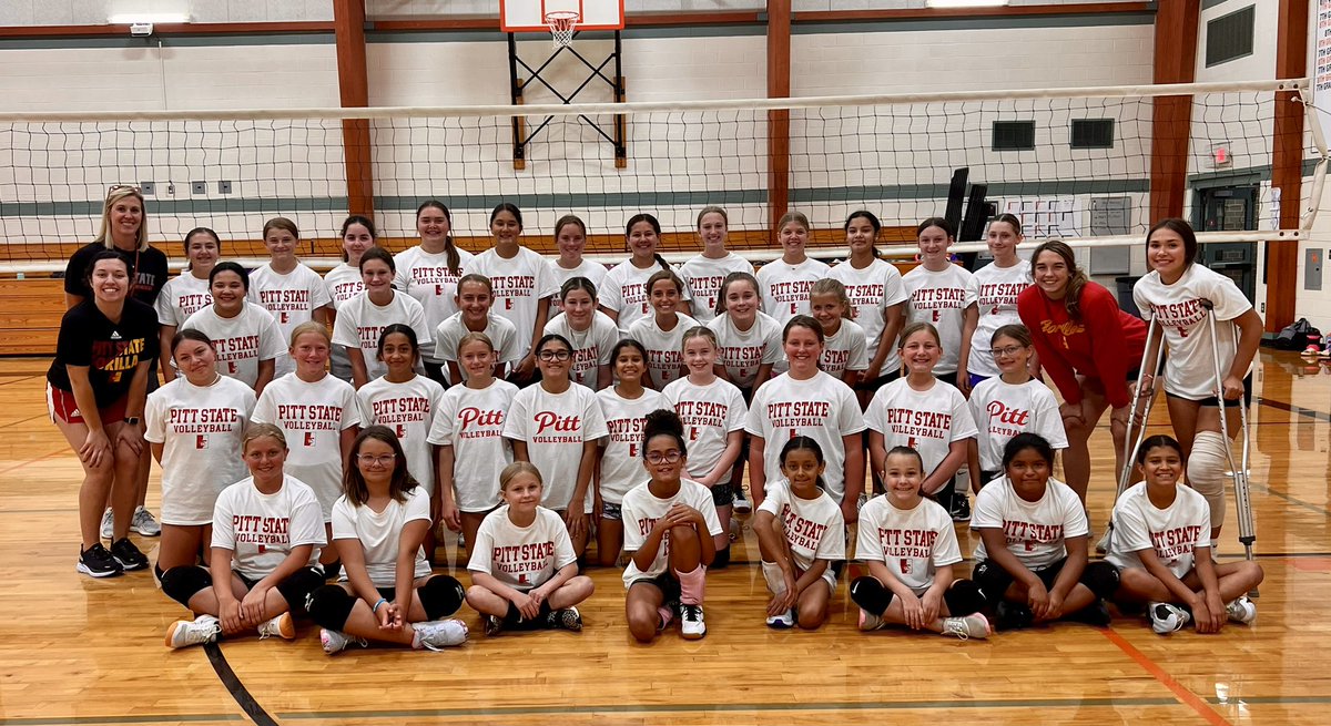 Pitt State Camp 11 YEARS IN A ROW!! 
Coach Gomez &amp; Coach Miranda come to HHS &amp; help us get better.  Thank you for another great camp week!! 

24 hours of volleyball in 3 days w 65 GIRLS!!
Thanks again, my friend! Until next year!  Go Gorillas! Horns Up! 
❤️💛🦍🧡🖤🤘