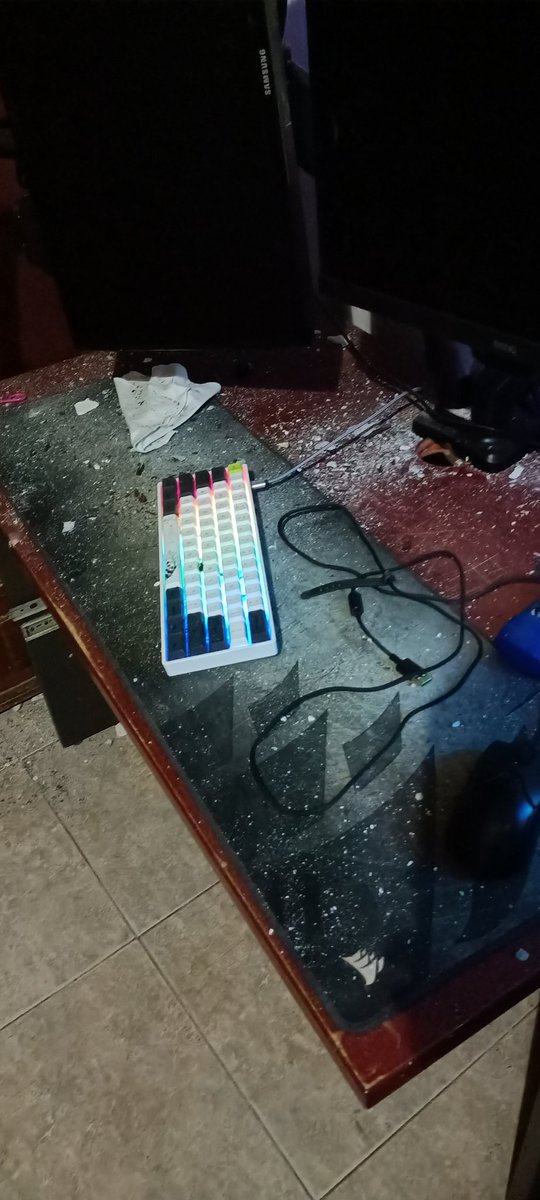 SxgyLyvx tweet media