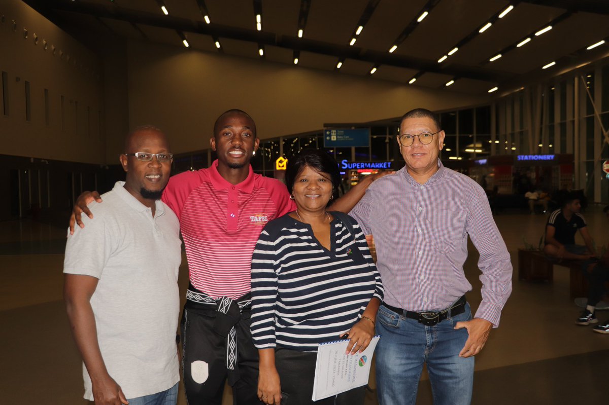 Official_NFA's tweet photo. 📍📍Update || ARRIVAL

The Tafel Lager Brave Warriors arrived safely in Tanzania for their second leg AFCON encounter against Burundi.Peter Van Rooi and Maria Ochs from the High Commission of Namibia to Tanzania welcomed the team at the Julius Nyerere International Airport. https://t.co/stNUvCL0ZG