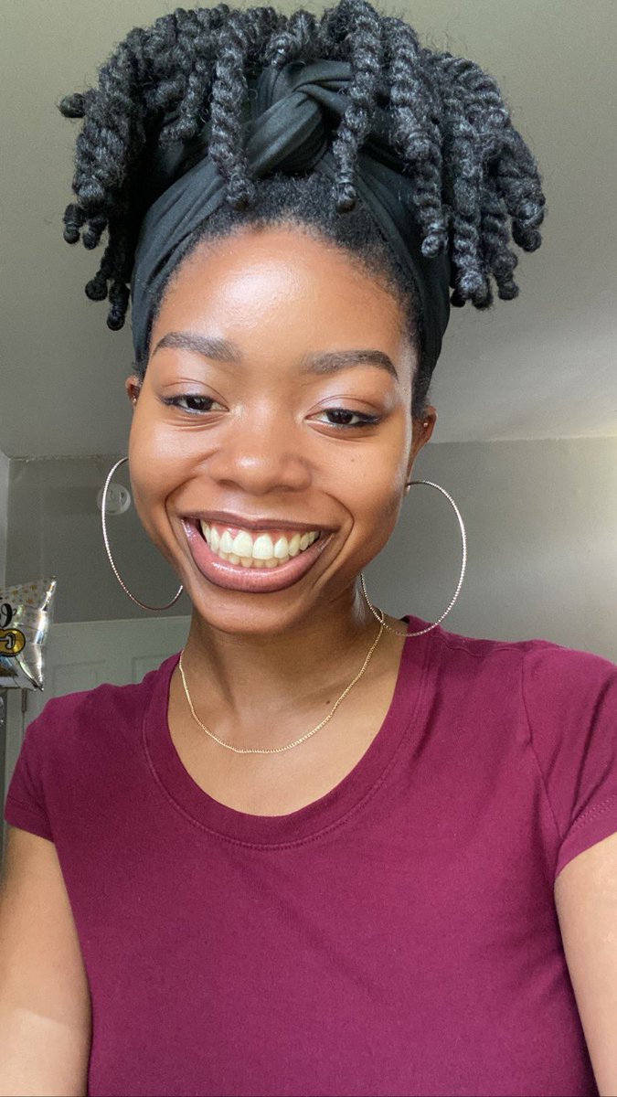 channneeelllll's tweet photo. big smileeeeee https://t.co/tqQizFvRwA