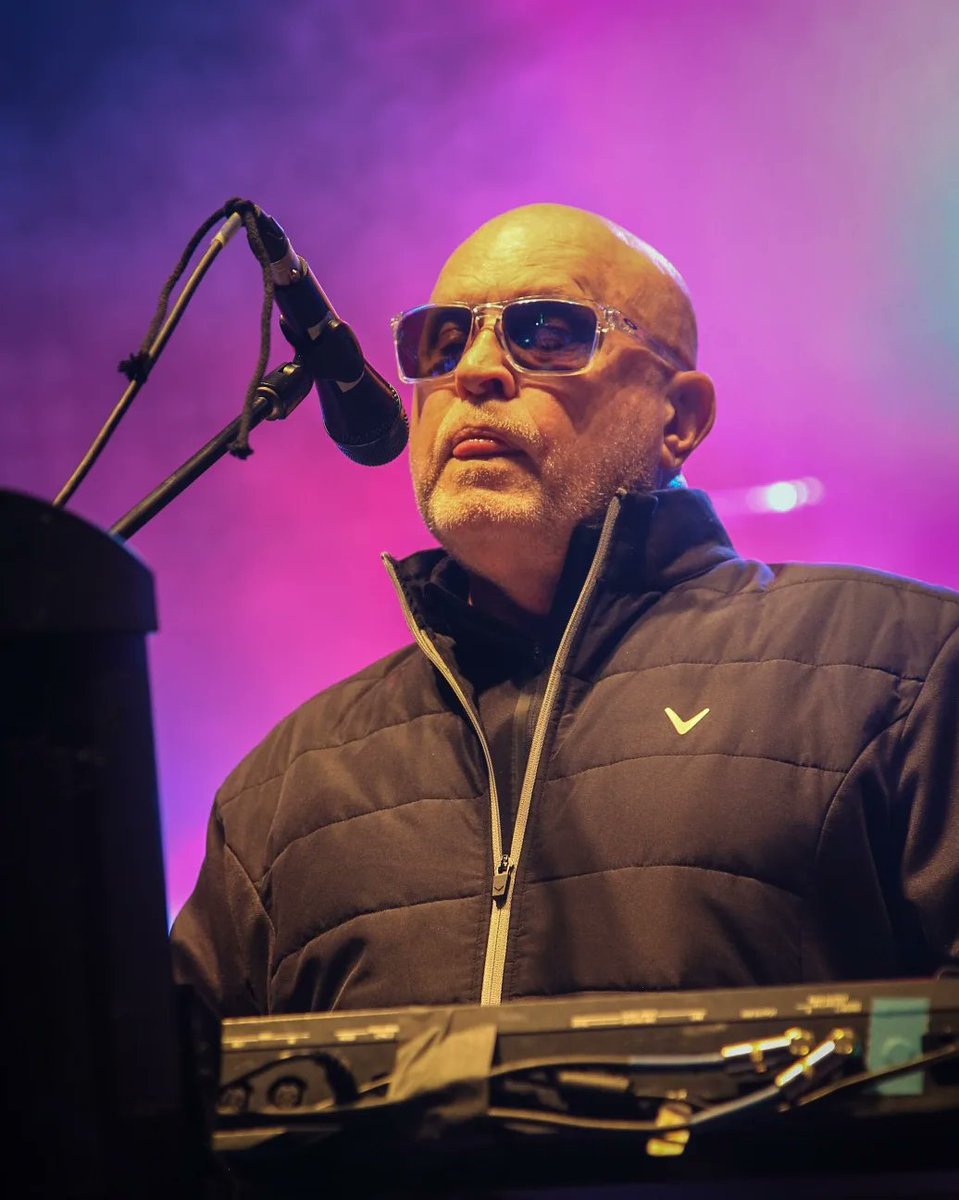 Q107 Toronto tweet media