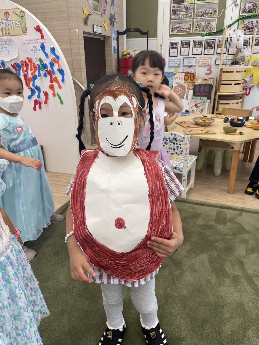 ESFAbacus's tweet photo. So lovely to see the whole community sharing their love of books on our Book Day this year. So much creativity on show! #earlyreaders #welovebooks https://t.co/1JJWLMeu7Y