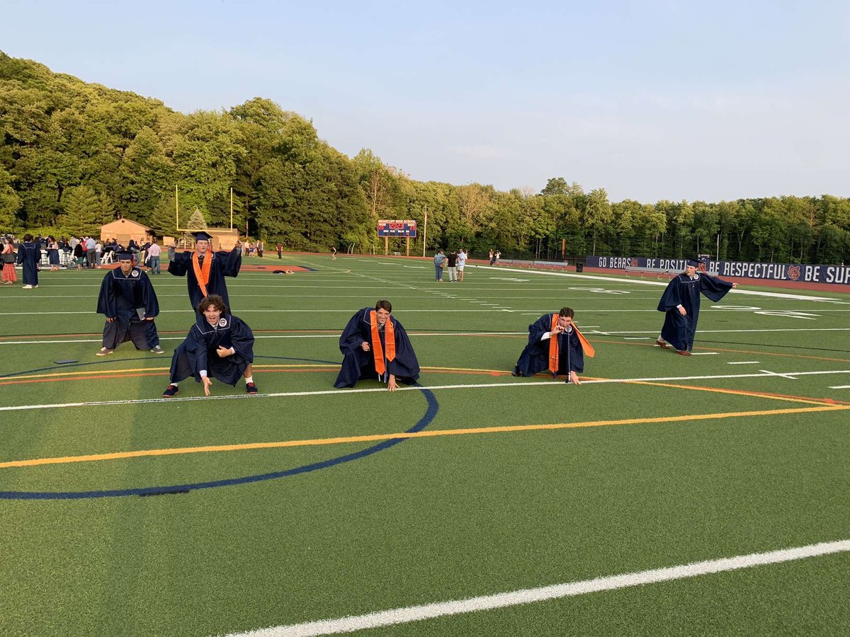 Congrats to Briarcliff HS Cl'23!!! Especially the Football 🐻 Bears!! ALL ❤️ 💙 !!