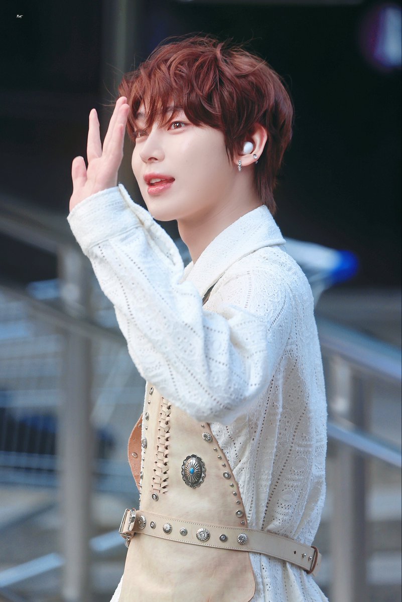 sampai bertemu di music bank! 💐١₎๋༘↝