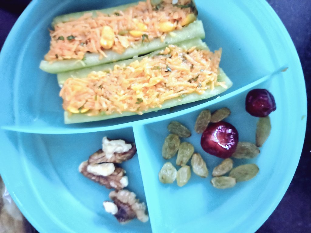 #FridayMotivation today's snack box is grated carrot+raw mango+masala peanut (congress kadlebeeja) stuffed in cucumber with fruits&nuts. Lunch is roti noodles with veggies. 
#schoollunchbox #fridayspecial