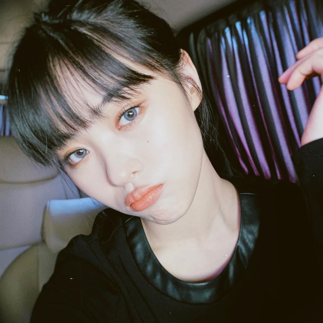 #NewProfilePic #SouthKoreanWoman #MissPoutyMcPoutface #andherbluecontacts