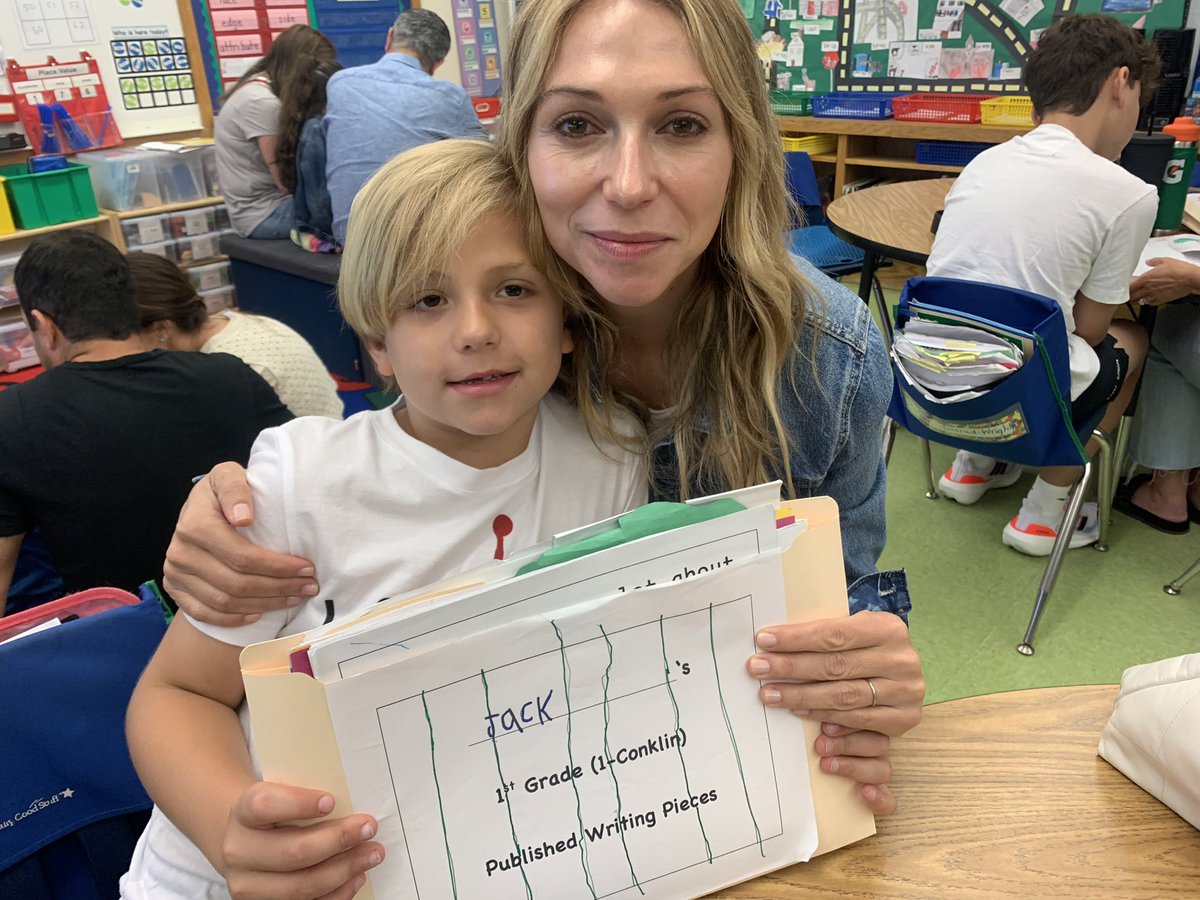 What a fabulous 1C Writing Share, capturing the tremendous growth students made this year! 📝🎉 (1/4) #heathcotepride