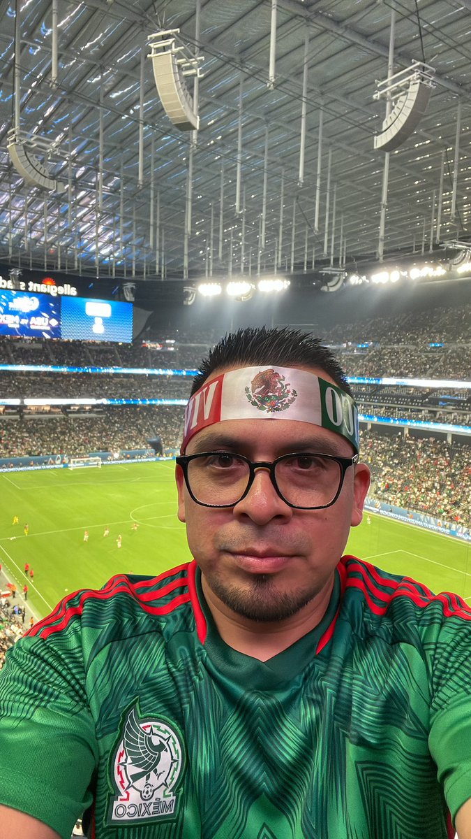 RCorreo88's tweet photo. A poco si me veo Mexica shi wiki shi tla makí? #mexicovsusa #ConcacafNationsLeague #concachafa https://t.co/uTiP34o1GS