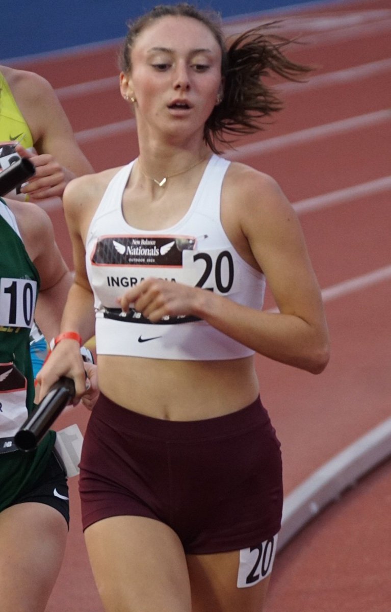StowAeroMath's tweet photo. The girls 4xmile of Ingrassia, Jones, Pitcovich, & Atkinson finish 17th overall at the New Balance Nationals on the first day of four! Great job ladies! Three more Stow races tomorrow!
#StowTrack #StowEndurance #NBNationals https://t.co/PgXy0C6k2E
