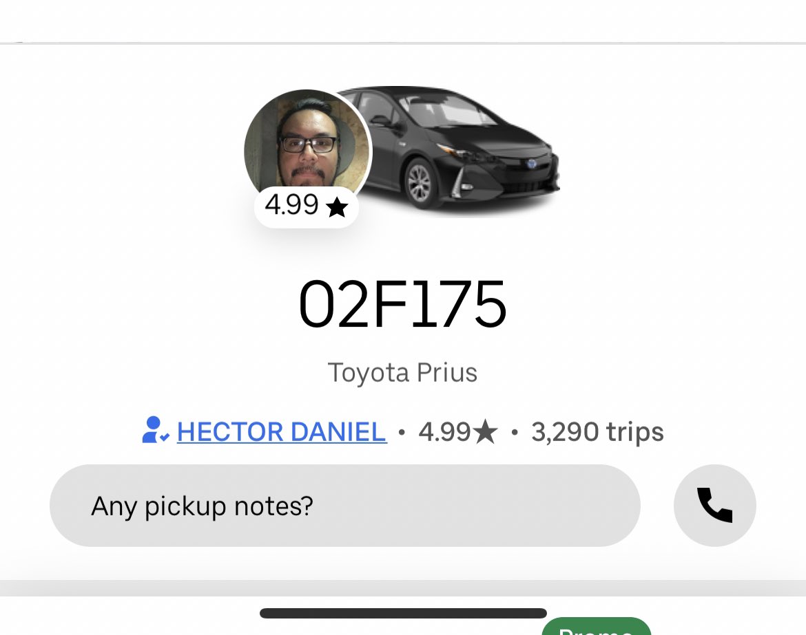 luis1901's tweet photo. Otra cosa que no entiendo es como un sujeto tan grosero puede tener 4.99 de calificación. ¿Cómo funciona lo de la penalización por cancelación entonces @Uber_MEX ? Evidentemente Saraí no tuvo problema con el helado que hizo que el otro señor no quisiera llevarnos ni responder. https://t.co/g9Rs3gp0qV